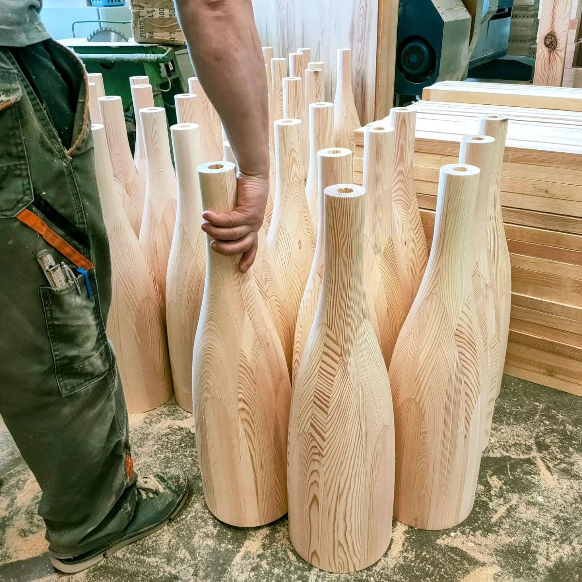 Turning according to client's sample