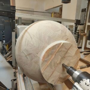 Manufacturer of wooden elements for hotels, restaurants, furniture manufacturers